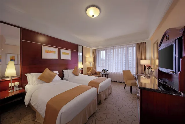 Superior, Twin Beds, Hotel Royal Macau 1/2