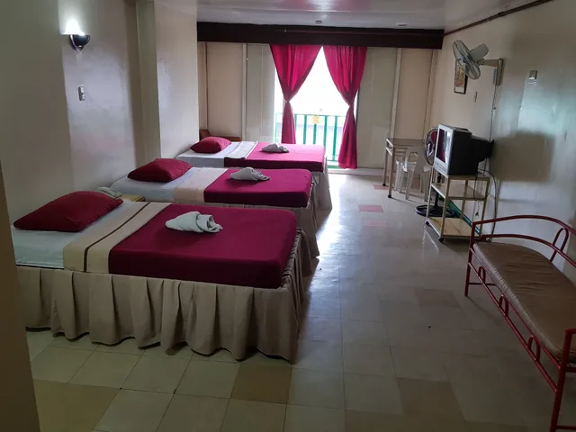 غرفة ثلاثية بسريرين منفصلين، Benguet Prime Hotel 1/3