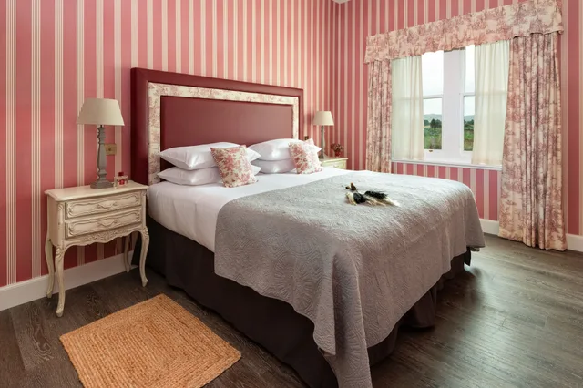 House, 4 Beds, 2 King Beds, Accessible، Meikleour Arms Hotel and Restaurant 10/10