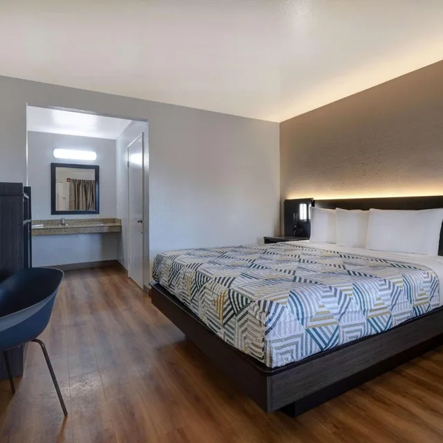 غرفة بسرير كوين لذوي الإعاقة، Motel6 Buttonwillow, CA - Central 3/10