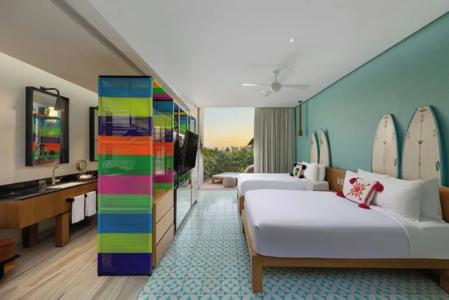 غرفة ديلوكس بسريرين مزدوجين بإطلالة على البحر، W PUNTA DE MITA 1/9