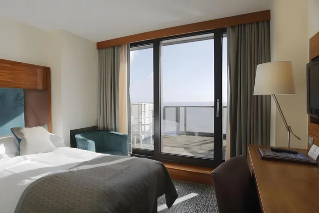 غرفة بريميوم مفردة، The View Hotel 2/11