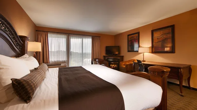 غرفة بسرير كينج، Best Western Plus Mission City Lodge 1/8