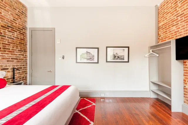 3 Bedrooms, Luxury, Suite, 3 King Beds, Hot Tub, The Natchez Vacation Rentals 3/10