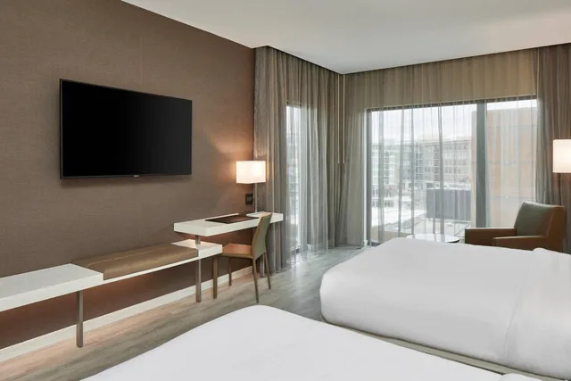 غرفة ركنية بسريرين كوين بإطلالة على المدينة، AC Hotel by Marriott Greenville 4/6