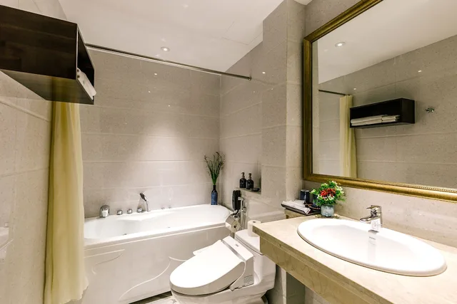 Suite, Queen Bed, Roseland Sweet Hotel 3/3