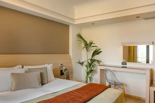 غرفة بسرير مزدوج أو سريرين منفصلين بإطلالة جزئية على البحر لذوي الإعاقة، Alas Resort and Spa 3/4