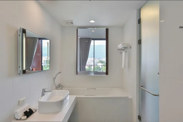 غرفة ديلوكس بإطلالة على الجبل، Eastin Tan Hotel Chiang Mai 9/10