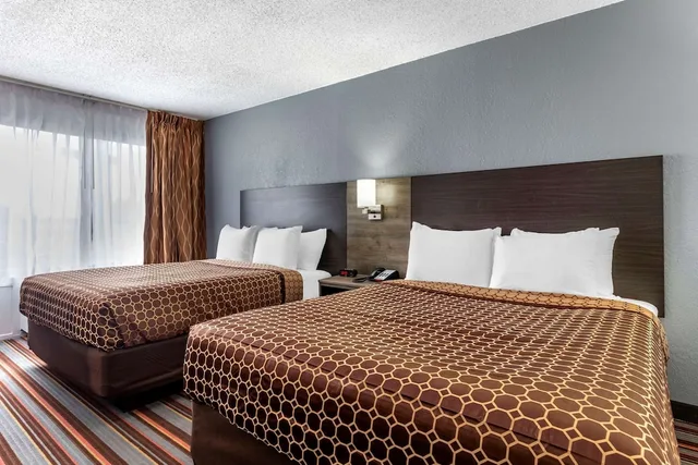 Standard, 2 Queen Beds, Quality Inn and Suites Sulphur Springs TX 2/5