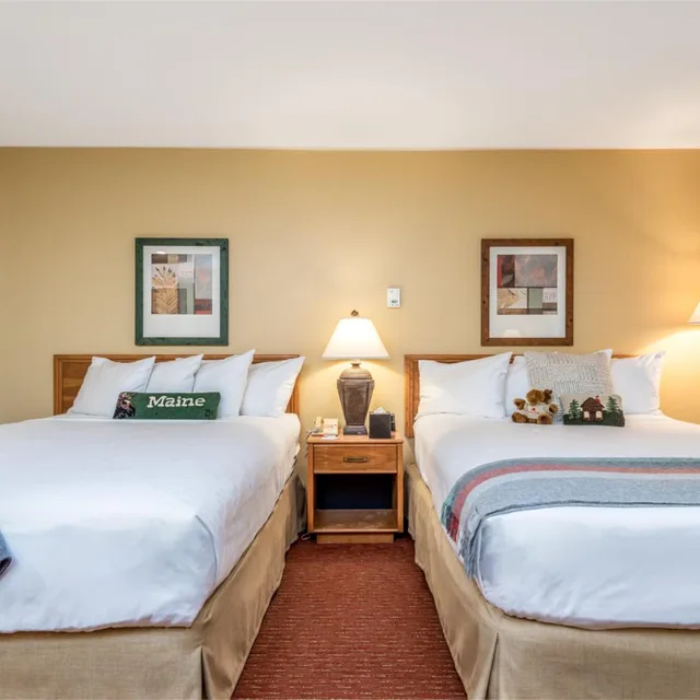غرفة قياسية بسرير كوين، Grand Summit Hotel 1/7