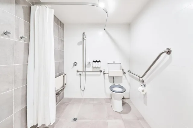 Room, Queen Bed, Accessible, Abode Kingston 5/5