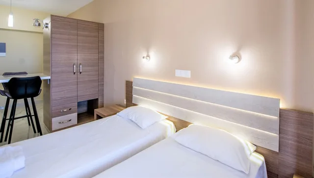 استوديو سوبيريور بسريرين منفصلين بإطلالة على البحر في الطابق الأرضي، Dionysos Apartments 2/5