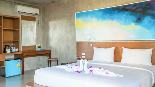 غرفة بريميير فاخرة بسرير مزدوج بإطلالة على الحديقة، B2 Sea View Pattaya Boutique Budget Hotel 3/4