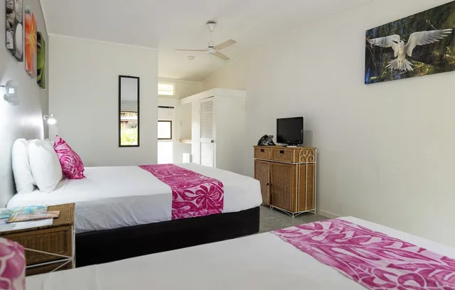 Poolside Room، CLUB RARO RESORT 3/5