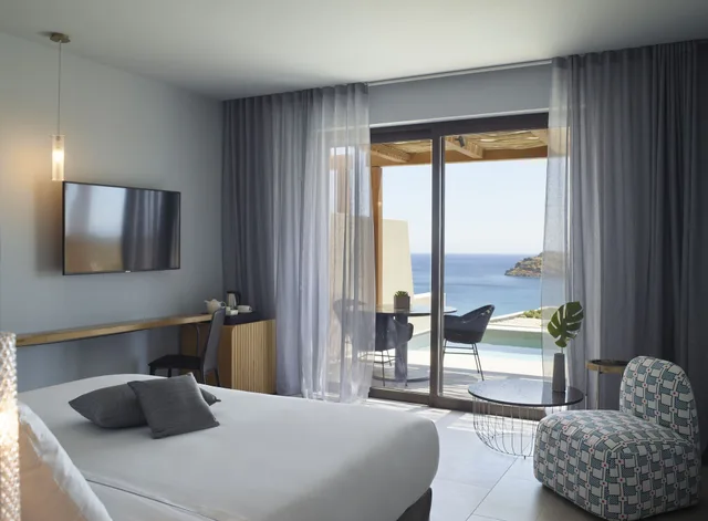 Superior, Queen Bed, Sea View, Private Pool, Cayo Exclusive Resort and Spa 2/2