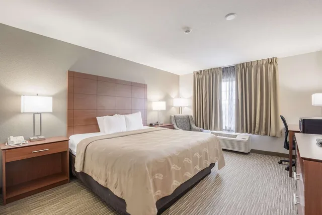 غرفة بسرير كينج، Quality Inn & Suites Lodi I-90 1/4