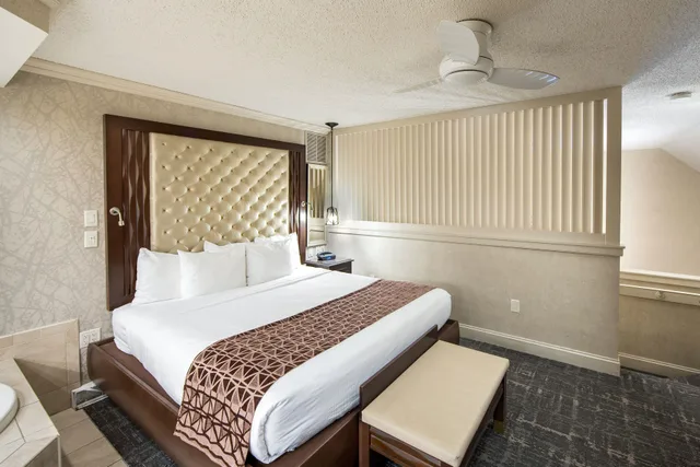 2 Bedrooms, Penthouse, Villa, Bunk Beds, Two Story, Sofa, Kitchen، Eden Resort And Suites, BW Premier Collection 4/5