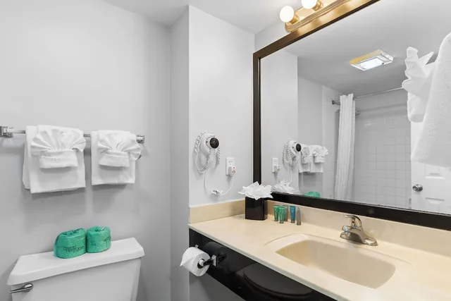 غرفة قياسية بسريرين كوين، Grande Shores Ocean Resort 4/5