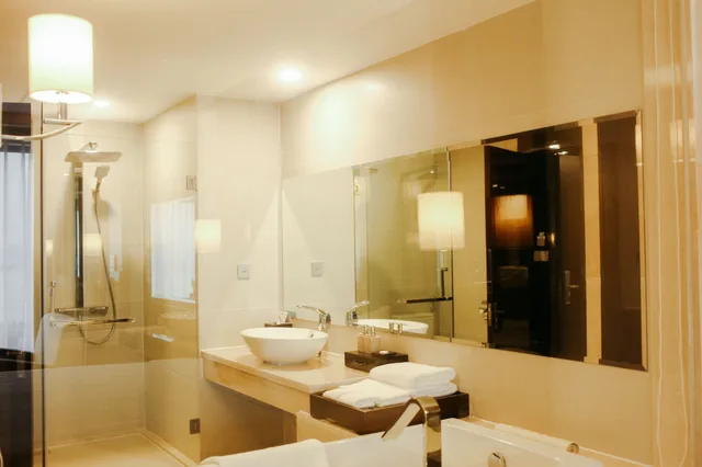 Deluxe, King Bed, Bay View، Central Luxury Ha Long Hotel 4/4