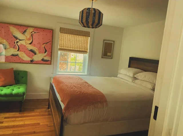غرفة أساسية مفردة بسرير كوين، Shelter Harbor Inn 3/4