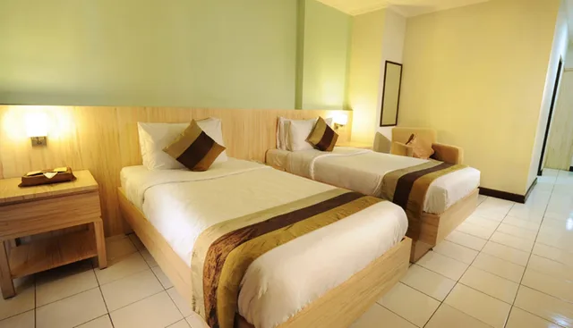 غرفة سوبيريور بسرير كوين، Palace Hotel Cipanas 2/4