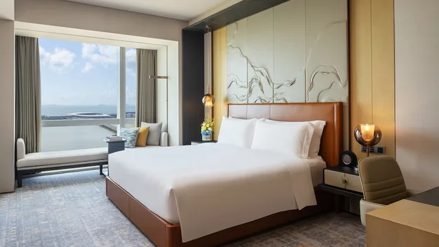 Bridge, Classic, King Bed, Sea View، Intercontinental Hotels Zhuhai 2/6