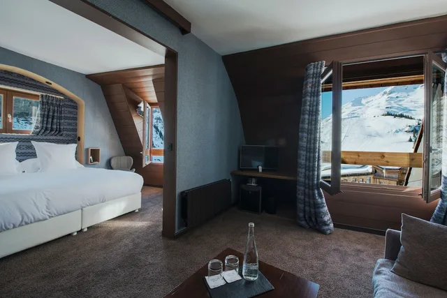 جناح عائلي بسريرين منفصلين مع أريكة، Hotel des Dromonts by SOWELL COLLECTION 2/6