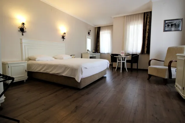 غرفة قياسية بسرير مزدوج، Montania Town Hotel Mudanya 1/3