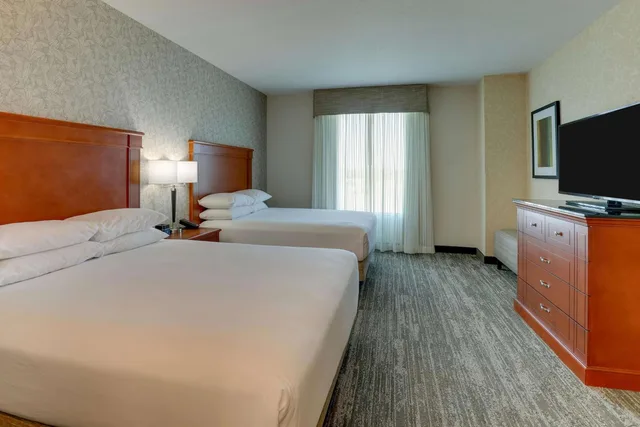 Suite, 2 Queen Beds, Drury Inn and Suites Kansas City Independence 1/3