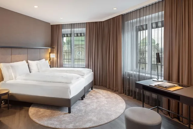 غرفة عائلية بسرير كوين مع أريكة، Hotel Victoria 1/3
