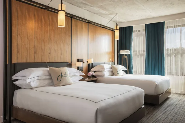 غرفة بسريرين كوين، Kimpton Aertson Hotel 1/5