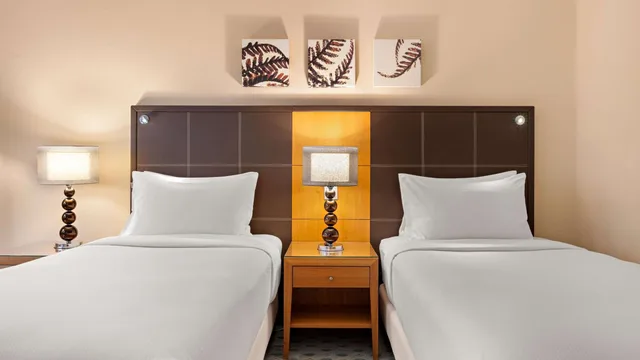غرفة تنفيذية بسرير فردي، Hilton Dresden 6/8