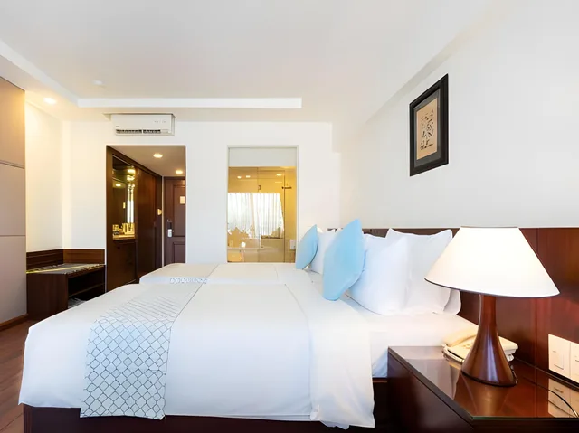 غرفة سوبيريور بسريرين منفصلين، Hoang Ngoc Beach Resort 1/3