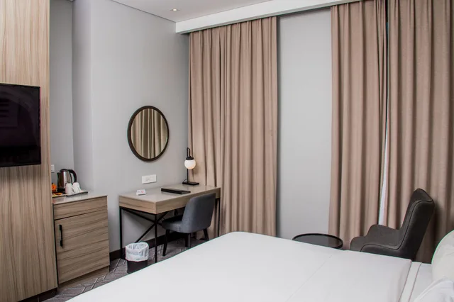 غرفة قياسية بسرير كينج، Radisson Hotel Lagos Ikeja 8/10