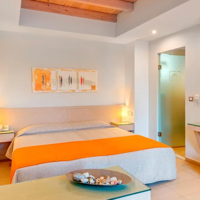 غرفة بسرير مزدوج أو سريرين منفصلين، Nissaki Beach Hotel 3/9