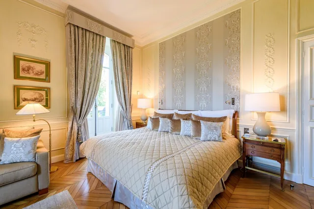 Castle, Prestige، Les Crayères 2/8