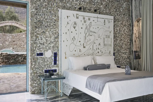Oasis, King Bed، Calilo 2/2