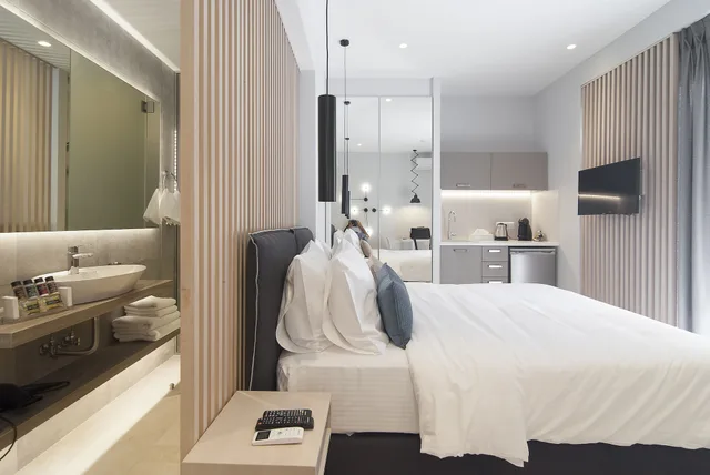غرفة قياسية بسرير كوين بشرفة، Acropolis Stay 4/6