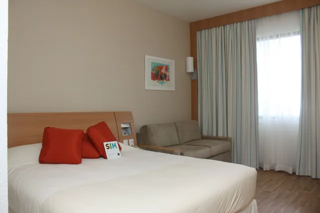 غرفة سوبيريور بسرير مزدوج مع أريكة، Novotel Porto Alegre Tres Figueiras 4/10