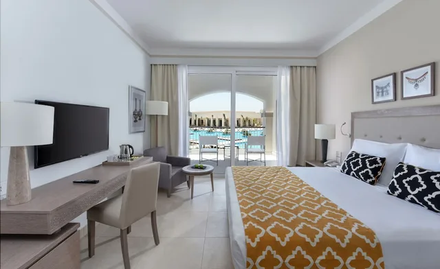 Swim Up, Deluxe, 1 Queen and 1 Single Bed، Steigenberger Resort Alaya Marsa Alam Red Sea (+16) 1/3