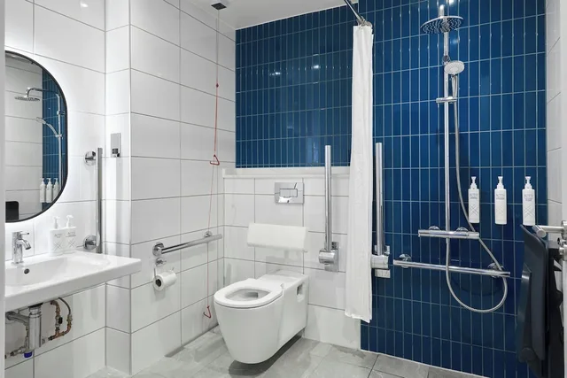 غرفة قياسية بسرير مزدوج، Comfort Inn London - Westminster 3/7