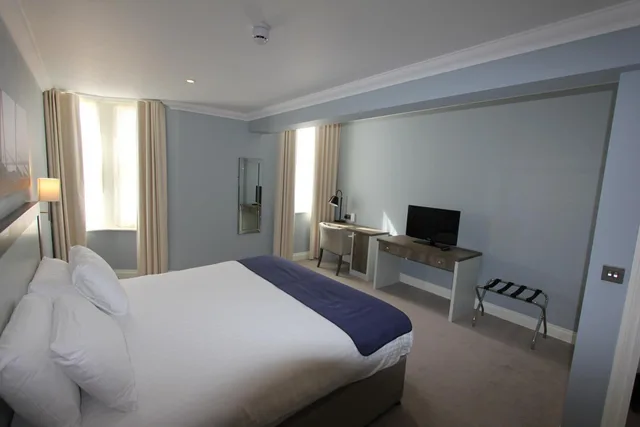 جناح سوبيريور، Yarrow Hotel 4/6