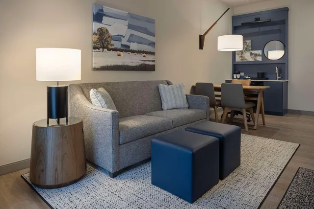 جناح استوديو بسرير كينج، Embassy Suites Bowling Green Ky 1/2