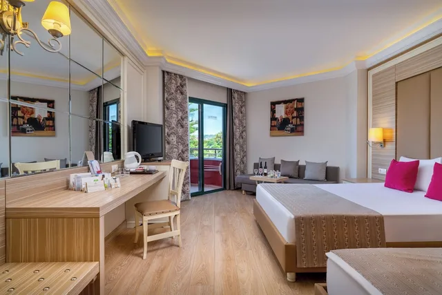 غرفة قياسية بسرير كوين، Delphin Deluxe Resort 1/10