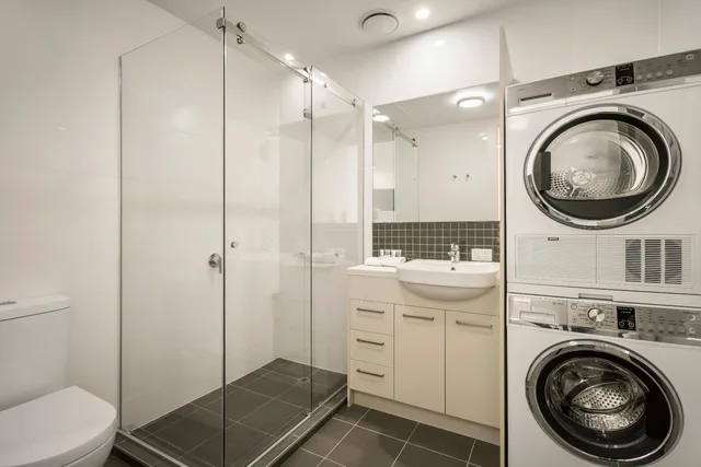 2 Bedrooms, Apartment, 2 King Beds, Quest King William South 2/3