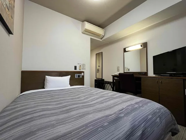 Room, Single, Double Bed, Hotel Route-Inn Toyota Jinnaka 1/8