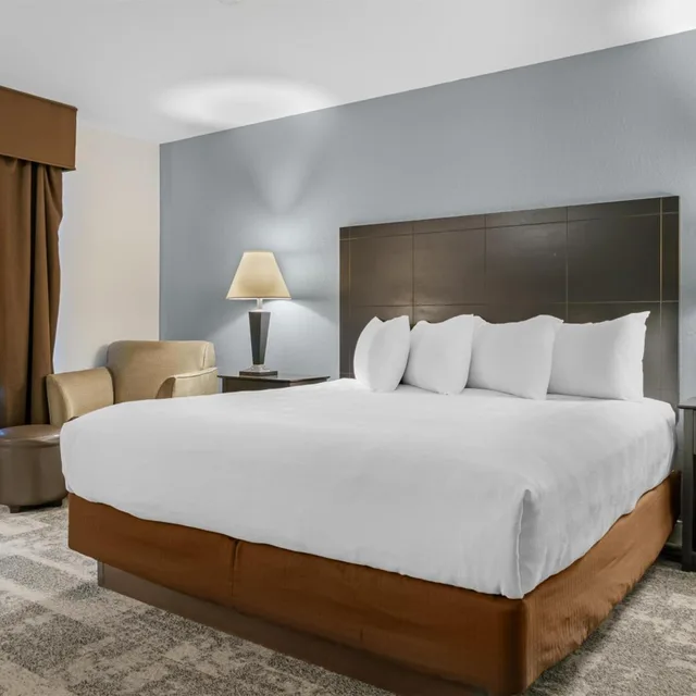 جناح عائلي، Best Western Lakewinds 2/10