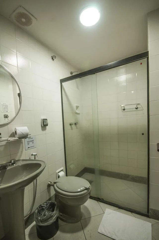 غرفة ثلاثية، SERRANO RESIDENCIAL HOTEL 2/3