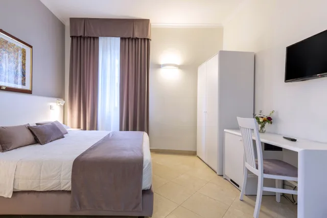 غرفة قياسية بسرير مزدوج، Hotel Centrale Spa & Relax 3/3