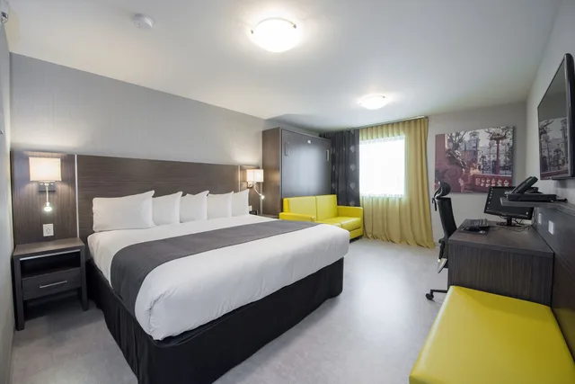 غرفة بسريرين كوين في الملحق، Hotel & Suites Le Dauphin Quebec 7/10